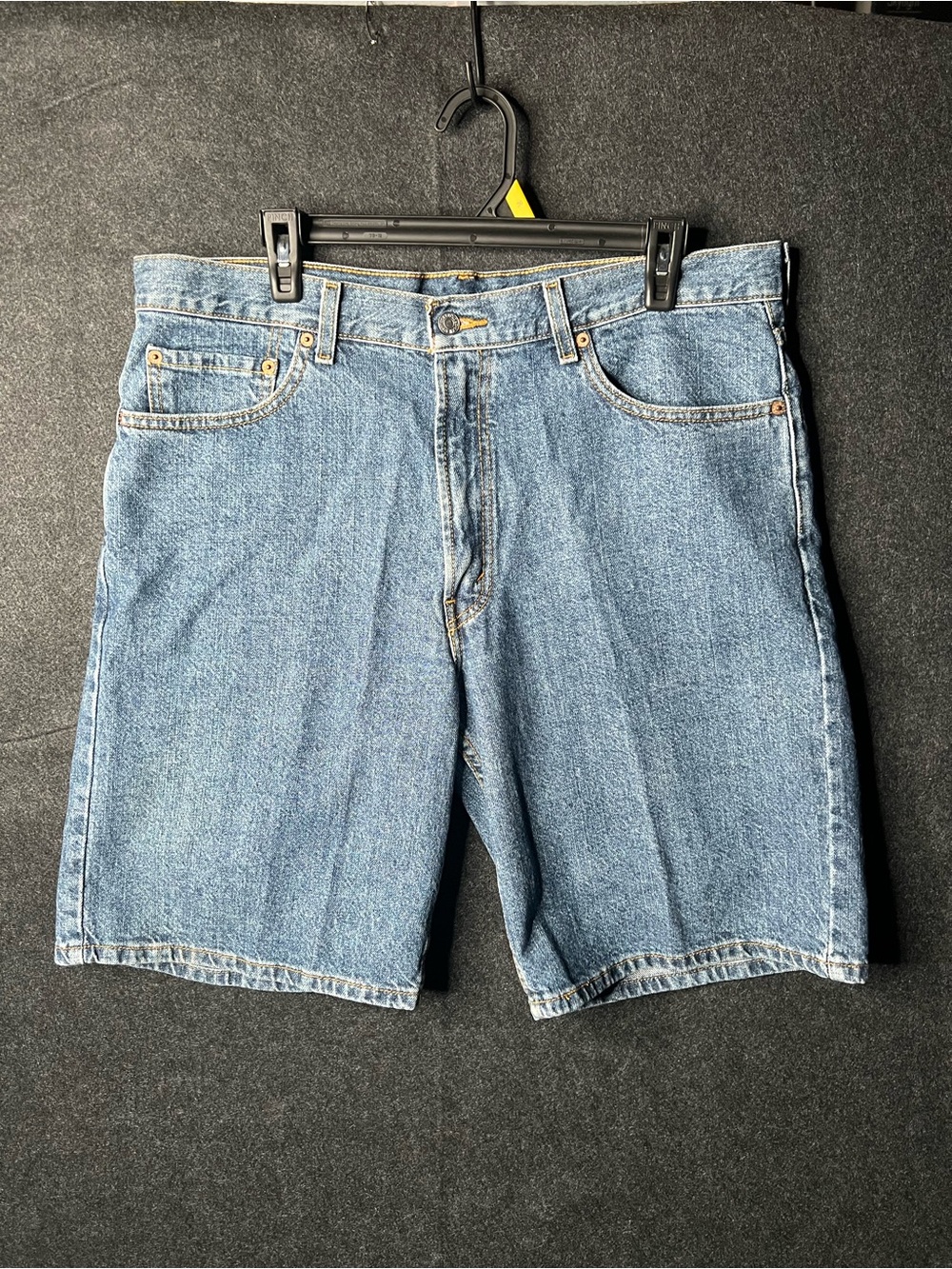 Vintage Levis 550 Denim Shorts Relaxed Fit Men’s Size 36 Y2K Baggy Style
